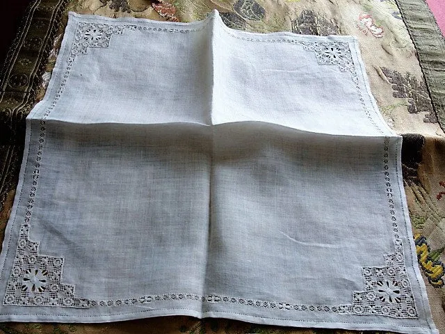 AMAZING Antique DrawnThread Lace Hankie BRIDAL WEDDING Handkerchief Hanky Beautiful workmanship Bride to Be Bridal Wedding Something Old