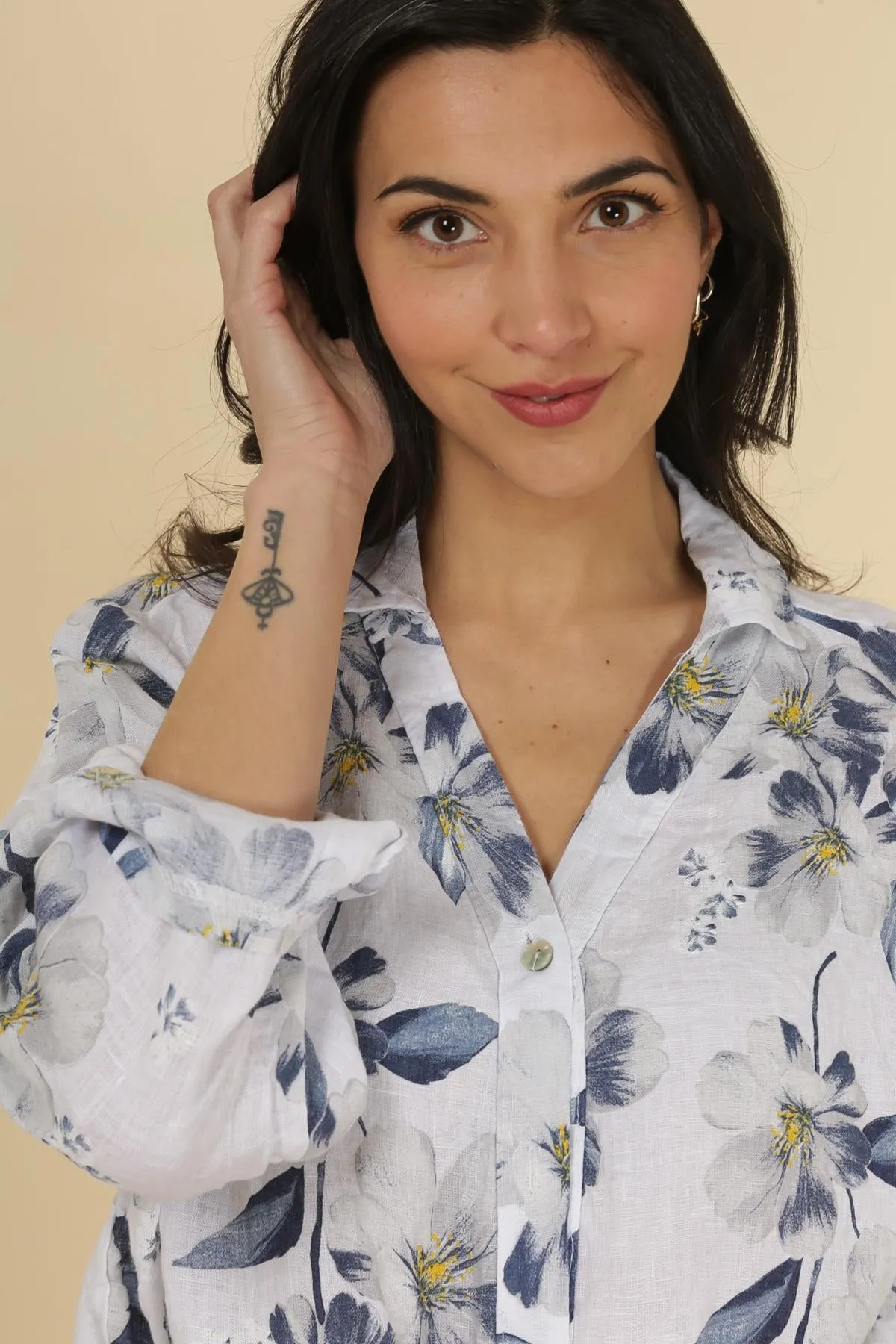 Anne   Kate Womens Belluno Floral Print Linen Button-Up Shirt