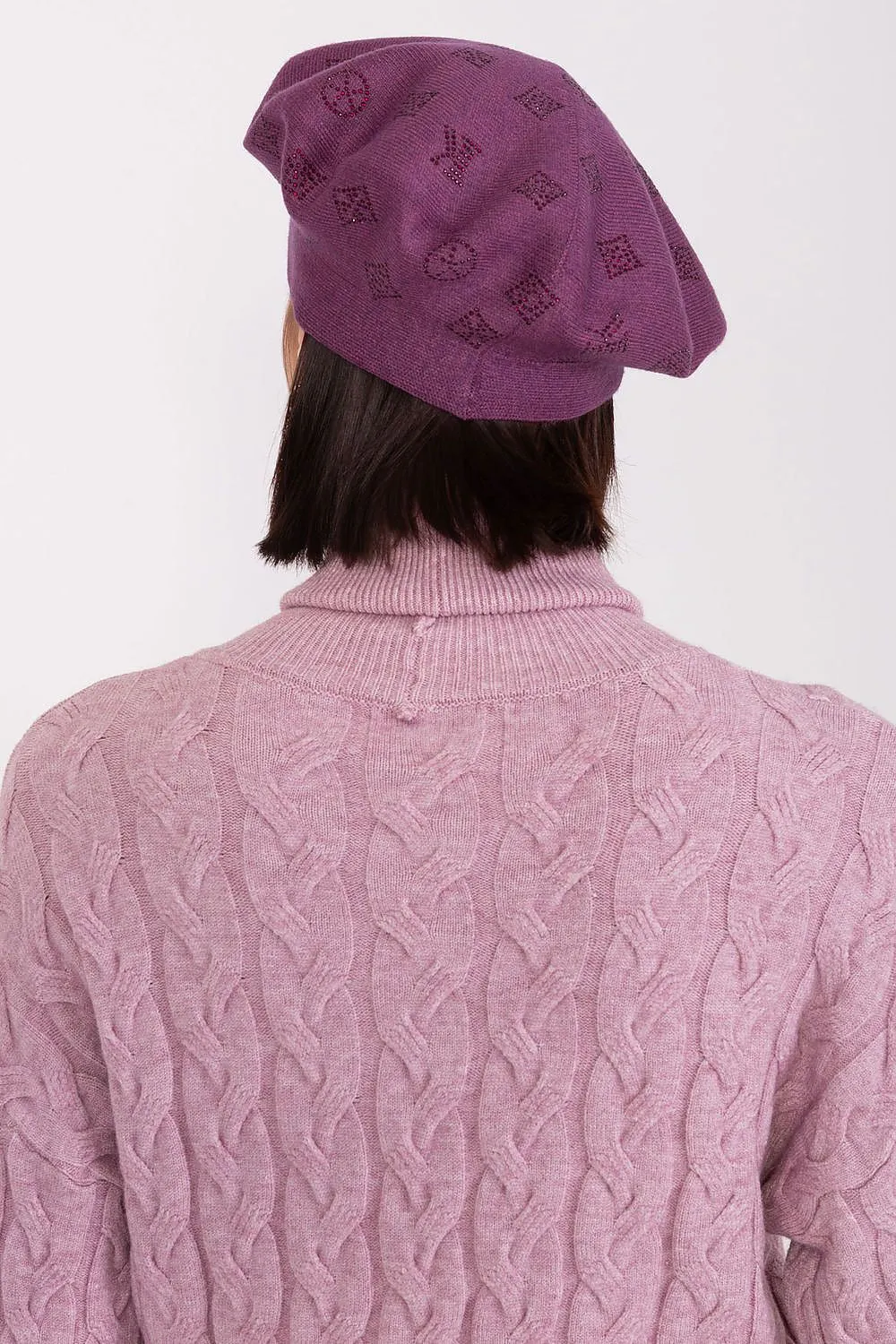 Beret AT