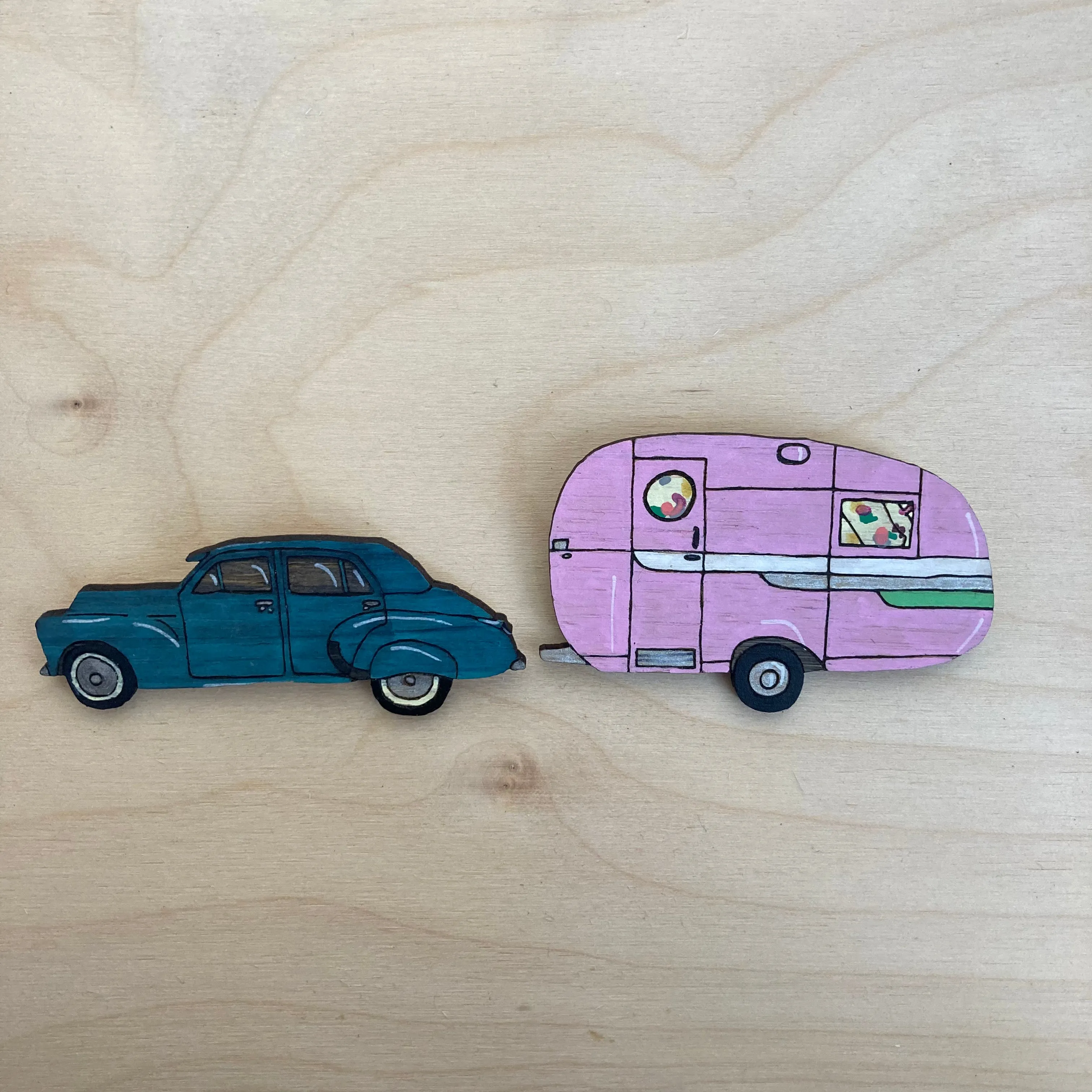 Brooch: Vintage Caravan
