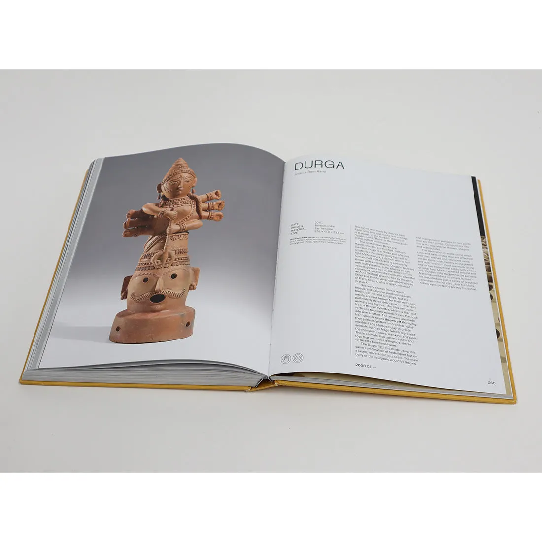 Ceramics: An Atlas of Forms by Glenn Barkley [Special Edition]