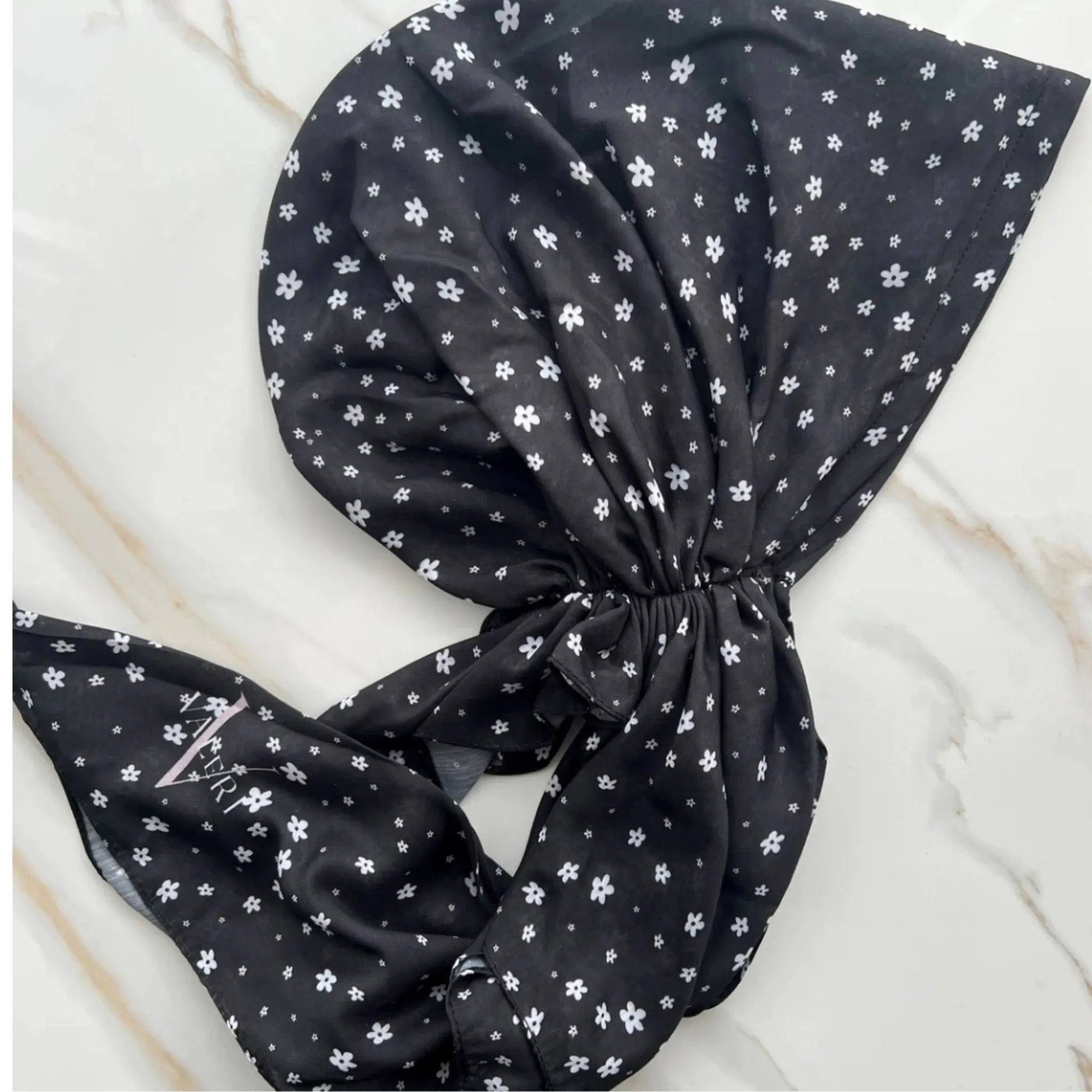 Ellie Headscarf by Valeri Many Styles