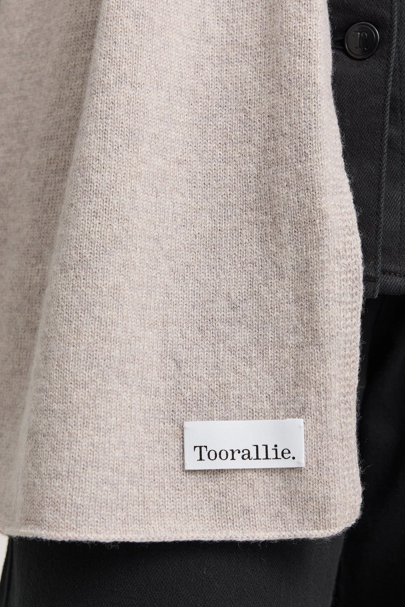 FINE WOOL SCARF