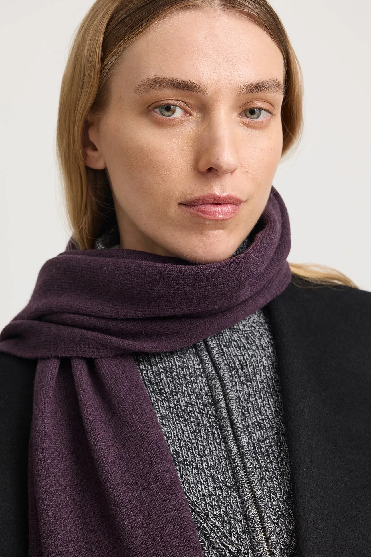 FINE WOOL SCARF