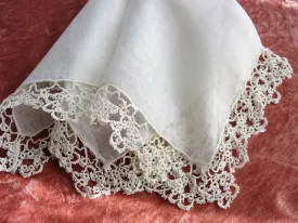 LOVELY Vintage Hankie Handkerchief Dainty Hand Tatted Lace Border Hanky Wide Tatting Lace Trim Handkerchief Something Old Bridal Hankies