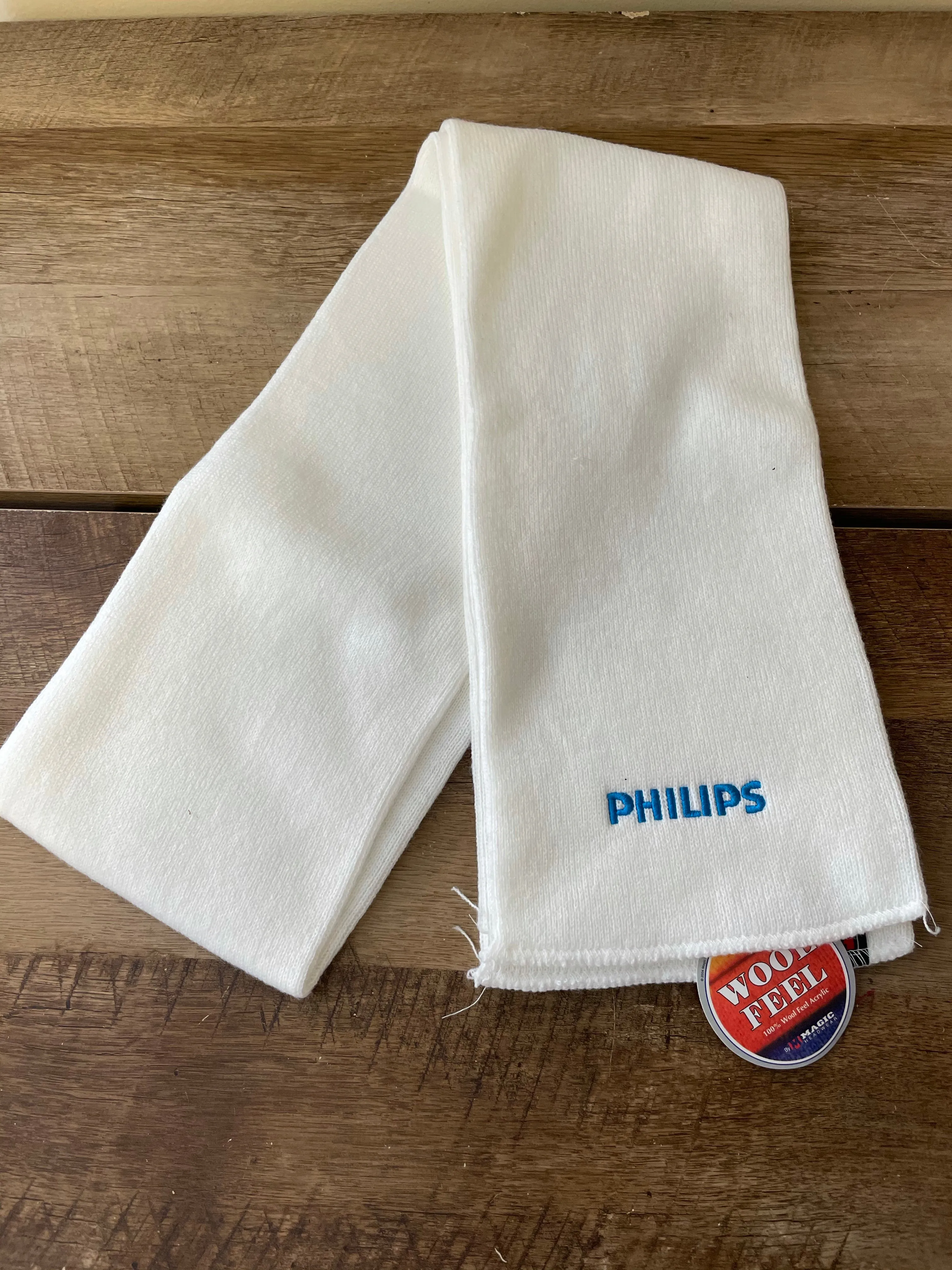 <€€* NEW PHILLIPS Wool Feel Unisex White Scarf 66” X 7” MAGIC Headwear NWT