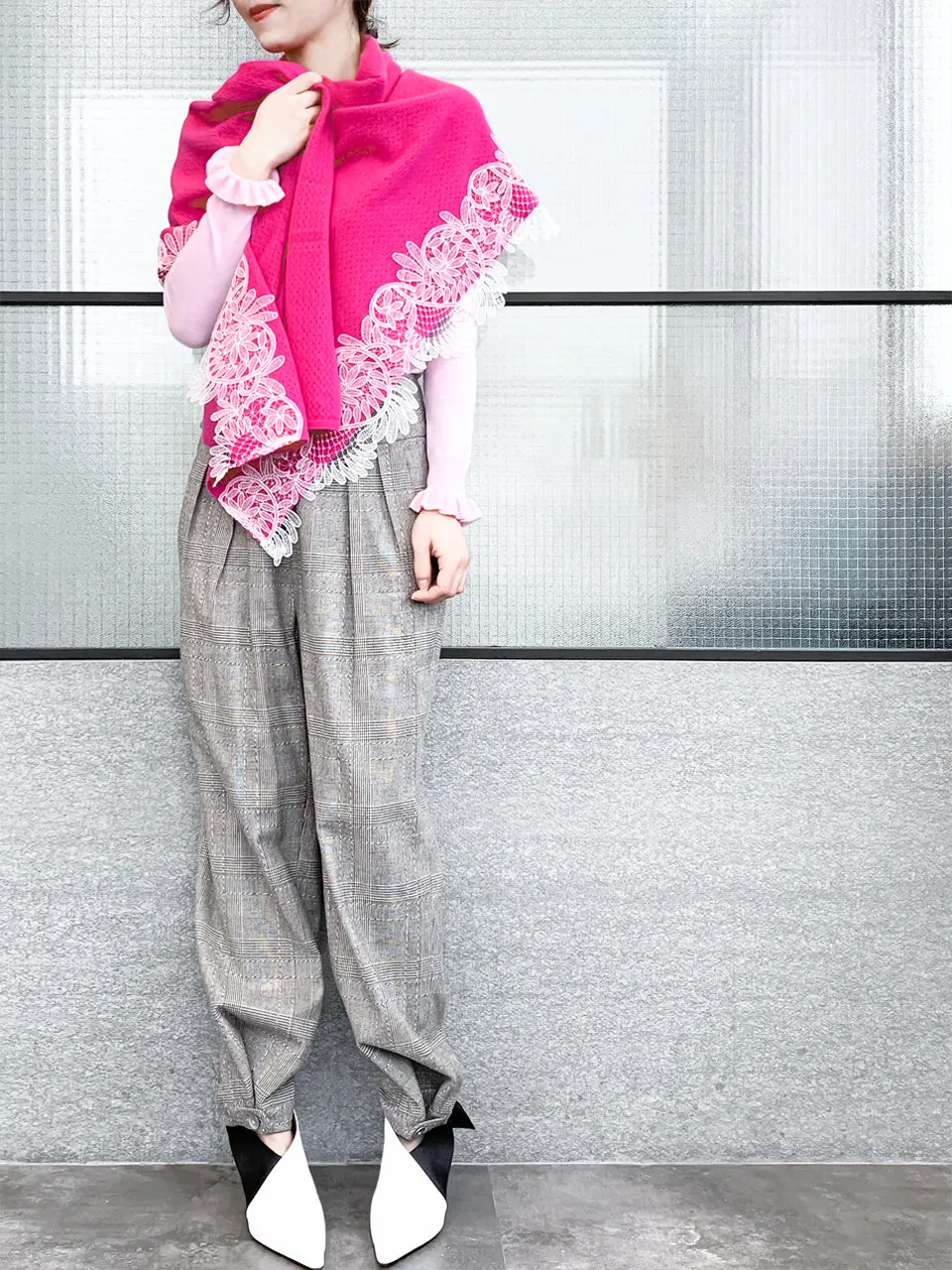 Surprise Sale! Fuchsia Embroidery Lace Trims Pure Luxe Cashmere Wrap