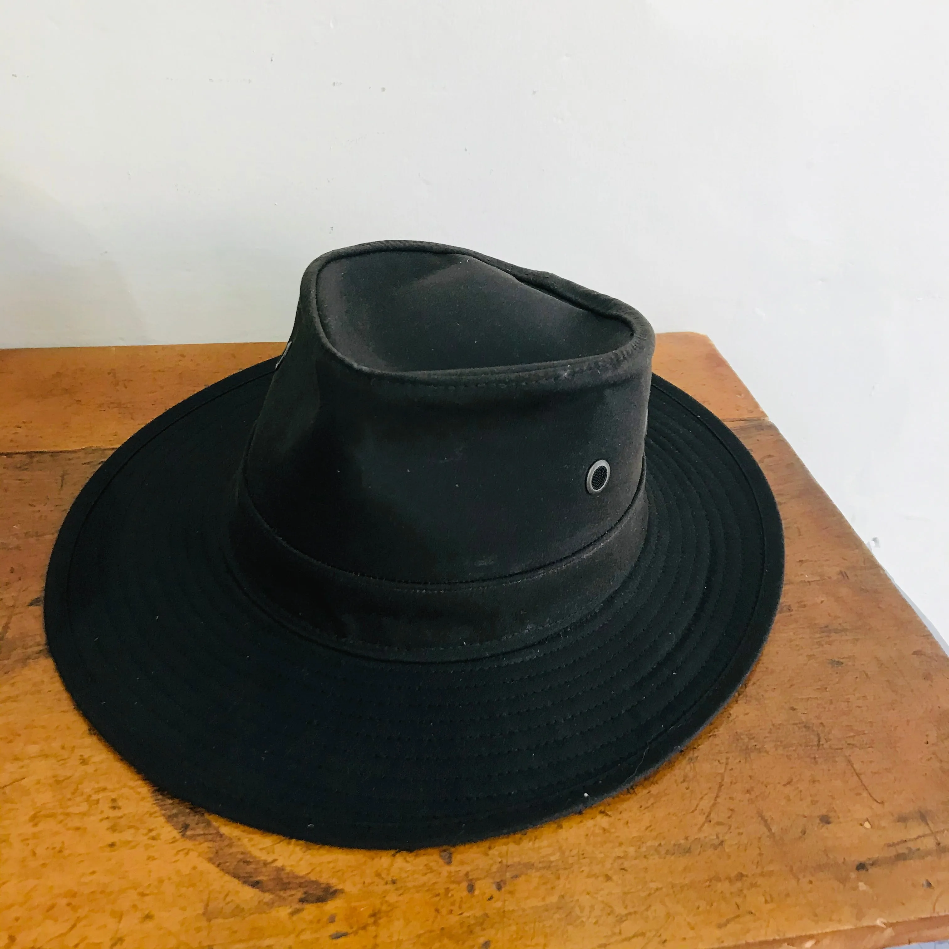 The Mackenzie - Cotton Oil cloth - Waterproof Outdoors Hat - Brown